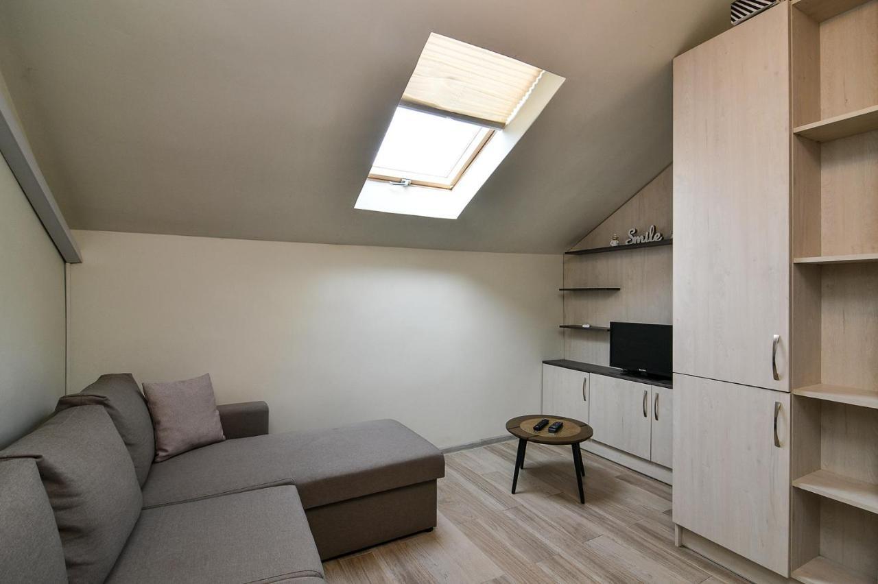 Small Studio On Budget In The Heart Of City Varna Exterior foto